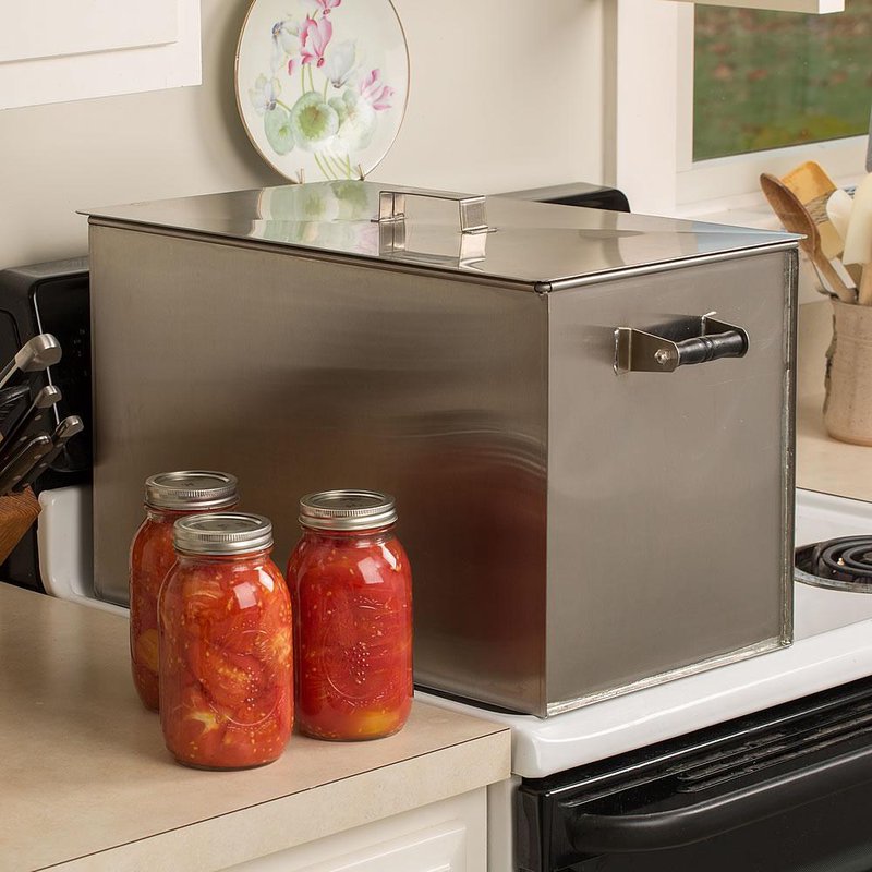 What is a water bath canner?