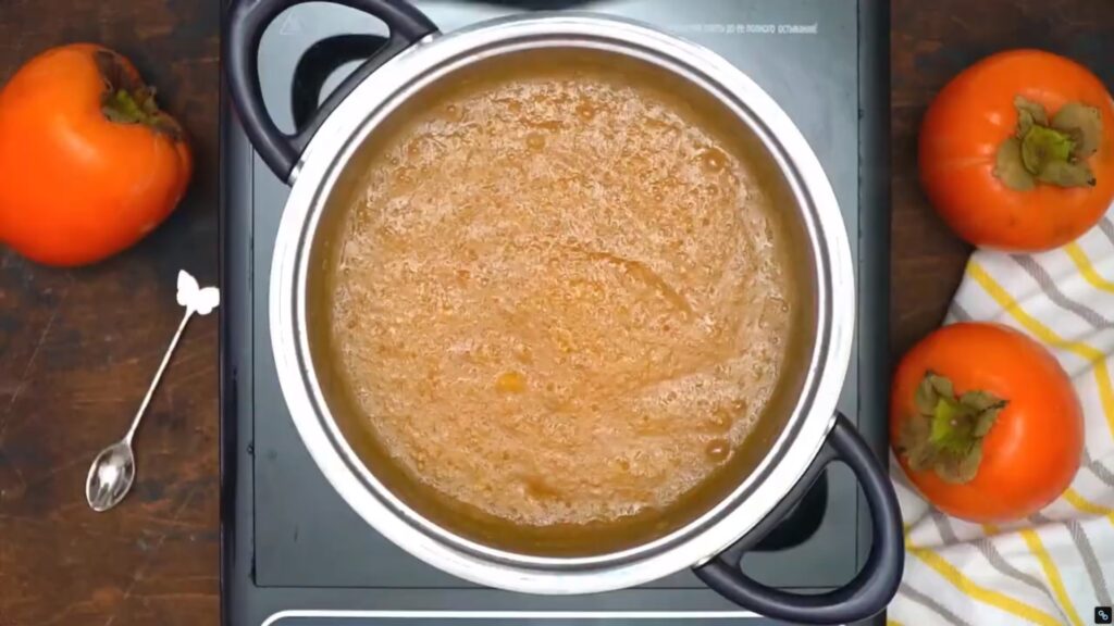 Your tasteful persimmon jam is now ready for canning now