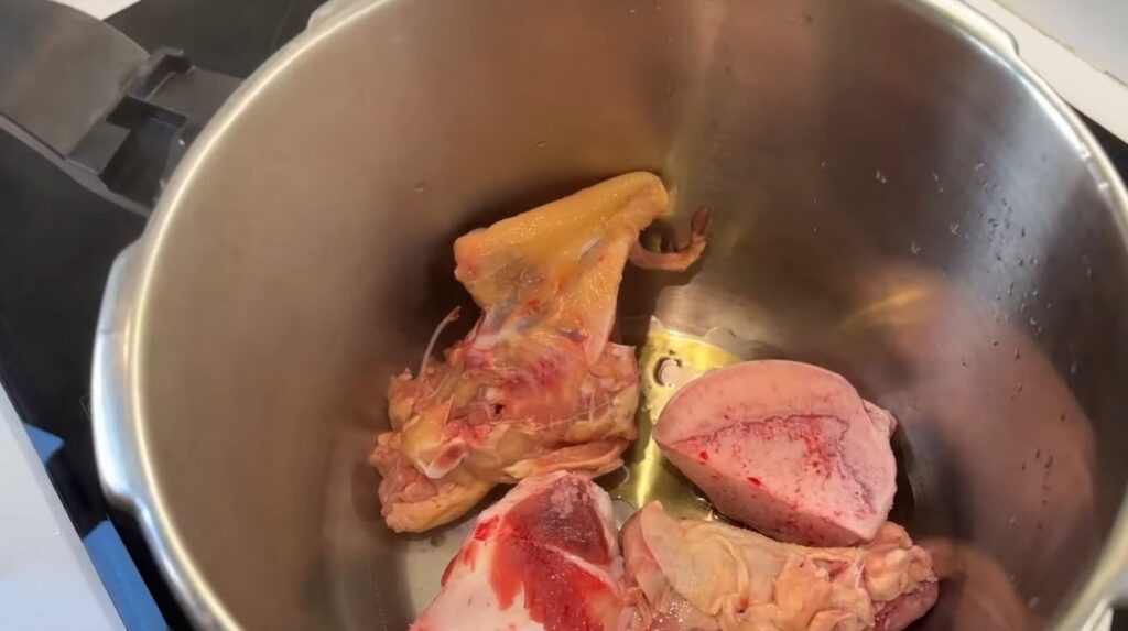 galets pasta Put in the stockpot the prepared ingredients including Hambone, Beef bone, and Chicken carcass